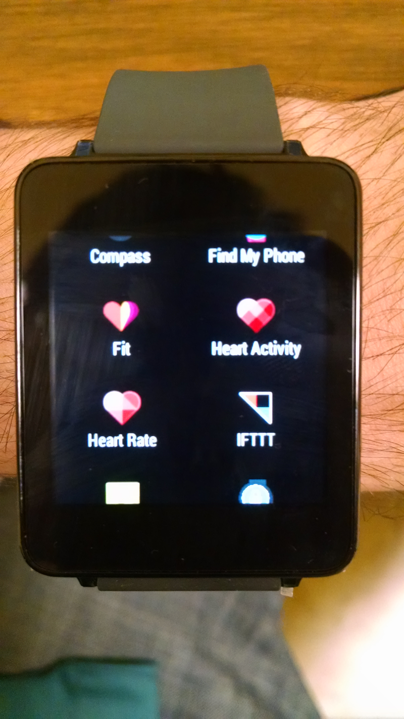 Illustration for article titled Android Wear Review: The OS itself.